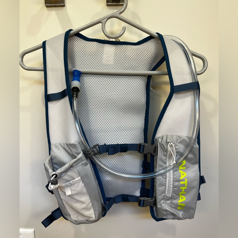 QuickStart 2.0 6 Liter Hydration Pack - Grey and Lime